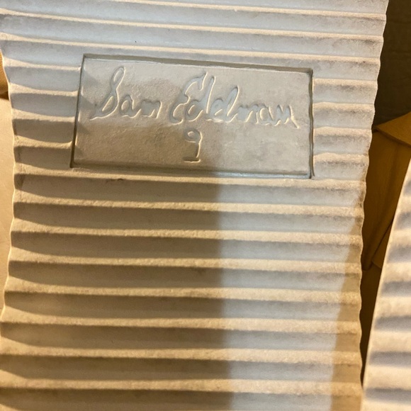 (SOLD) Sam Elderman Womens cute slide size 9 tan and white - Picture 7 of 7